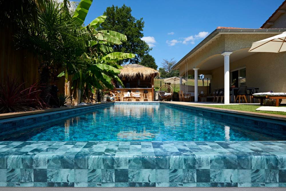 piscine à débordement